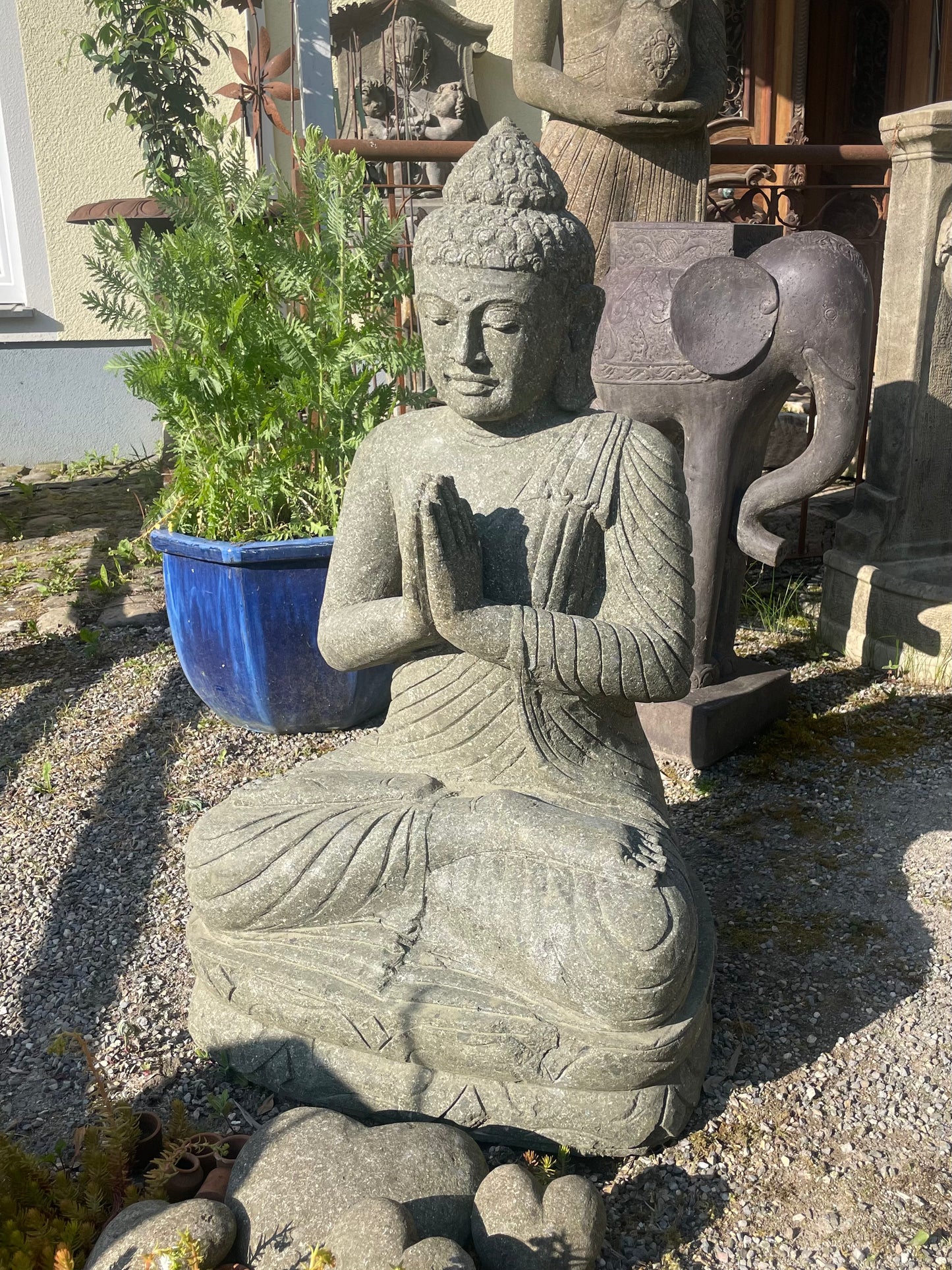 Buddha aus Basanit