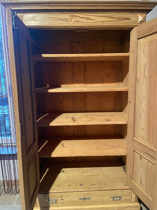 Gründerzeit Schrank