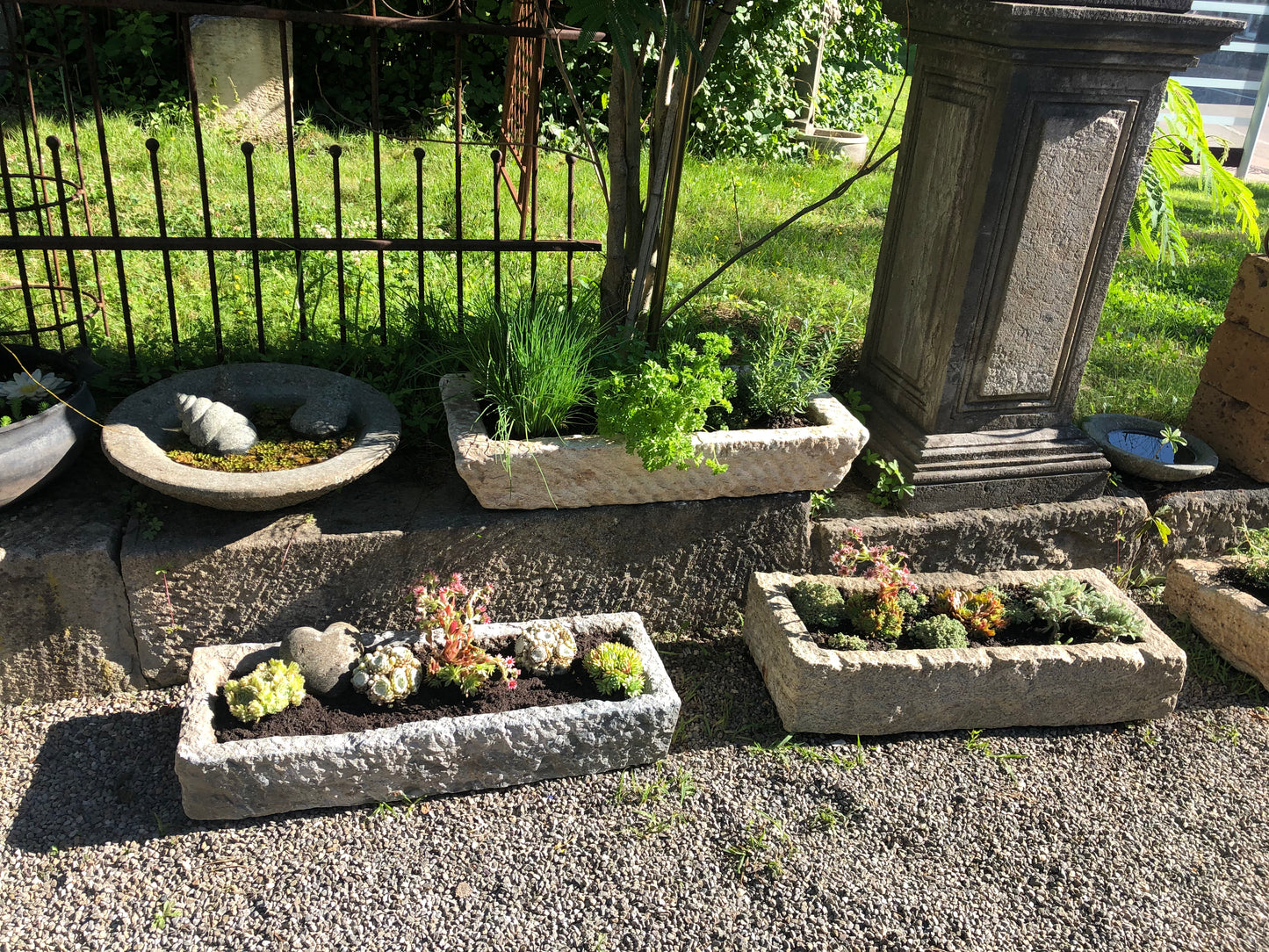 Steintrog aus Marmor